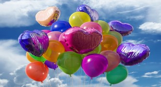 Picture of Balloons in the sky